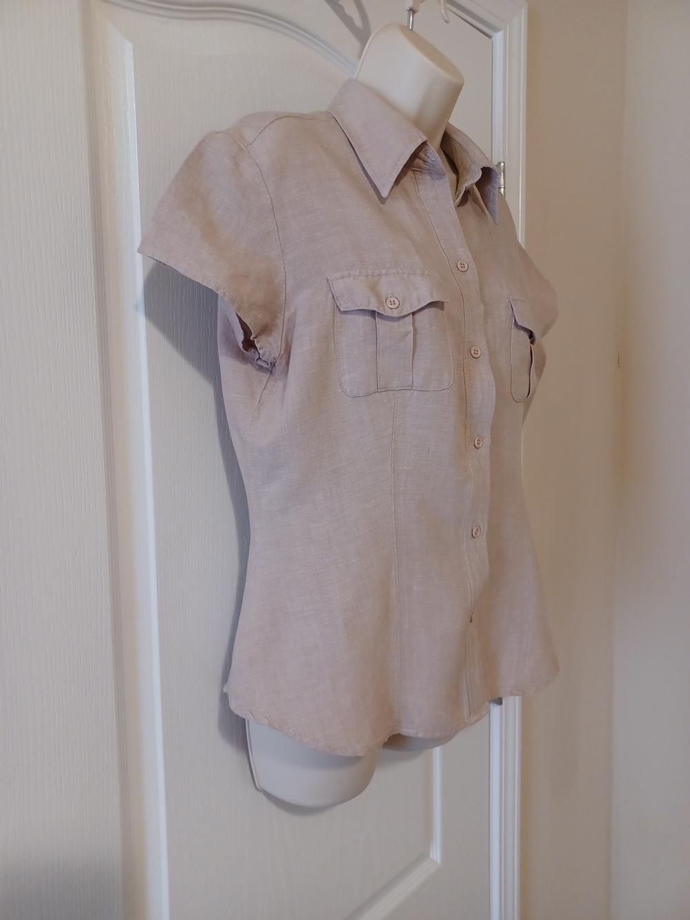 New York & Company Light Beige Short Sleeve Button-Down Shirt - Picture 5 of 11